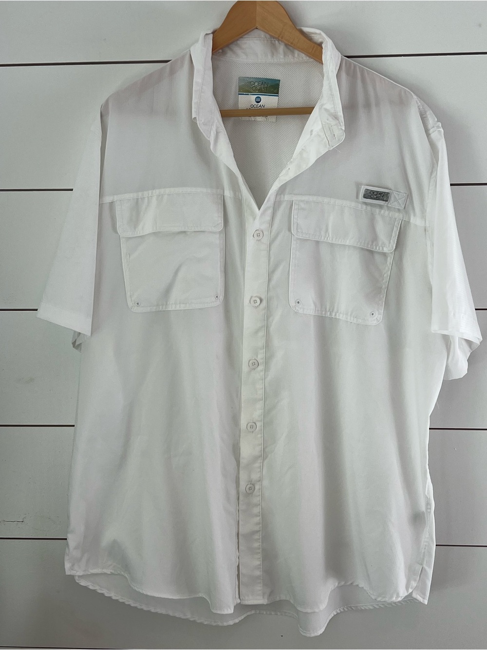 Ocean Coast Men's Short-Sleeve White Fishing Button-Down Shirt / gorpcore active